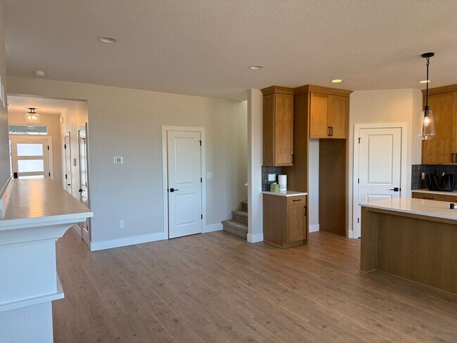 Foto del edificio - NEW CONSTRUCTION! BRAND NEW EVERYTHING! BE...