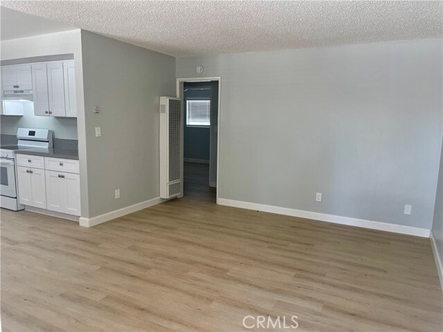 Building Photo - 8366 Nuevo Ave