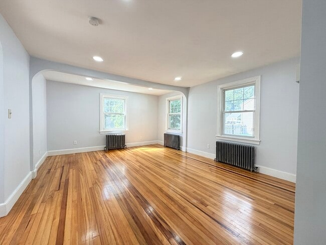 Building Photo - 25 Brookside Rd
