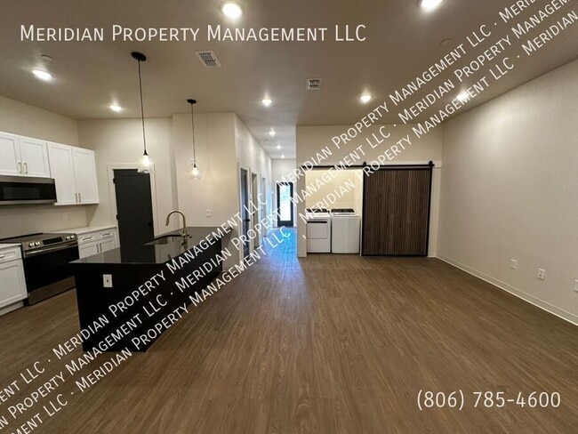 Foto del edificio - 5912 Erskine St