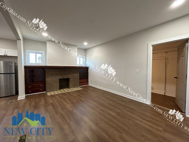 Foto del edificio - 1390-1392 Sullivant Ave, Columbus OH 43223