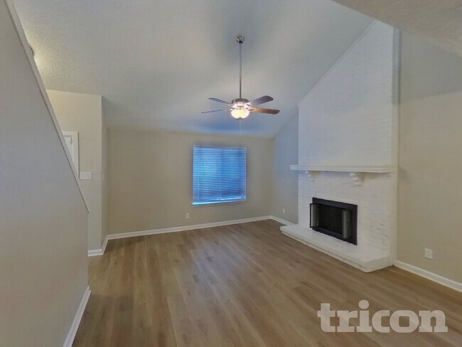 Foto del edificio - 2908 Lemmontree Ln