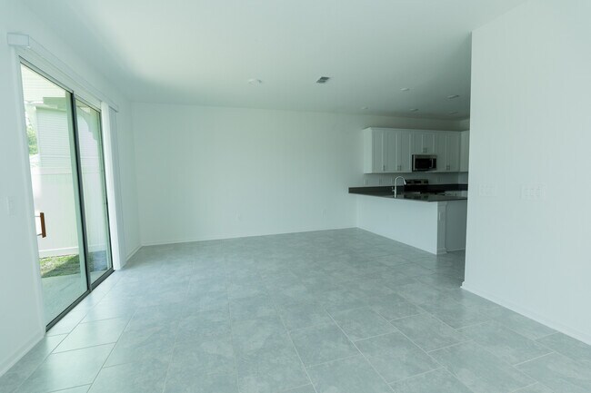 Foto del edificio - 7433 Stone Creek Trl
