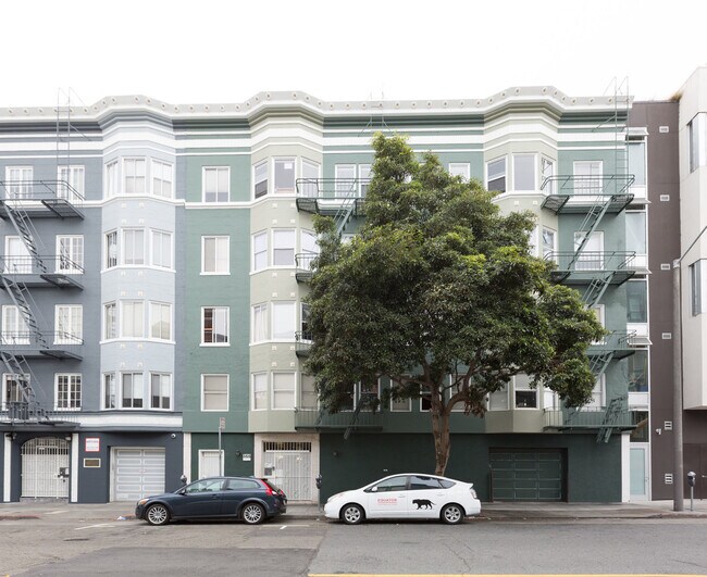 Building Photo - 355 Fulton St