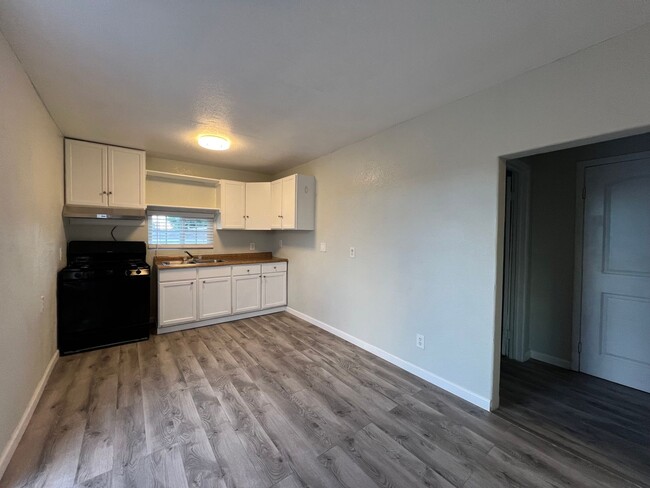 Foto del edificio - 216 HUTCHISON STREET