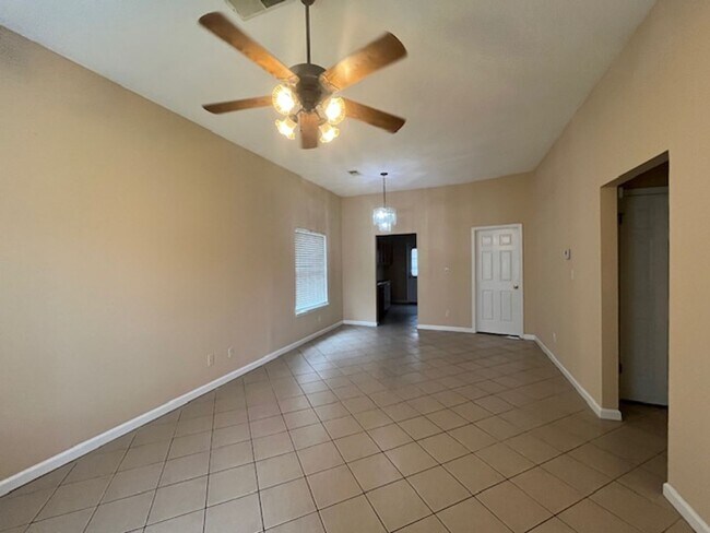 Foto del edificio - Renovated 2 Bedroom 2 Bath Home for Rent!