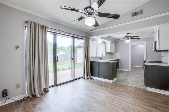 Foto del edificio - 1122 Melissa Ln