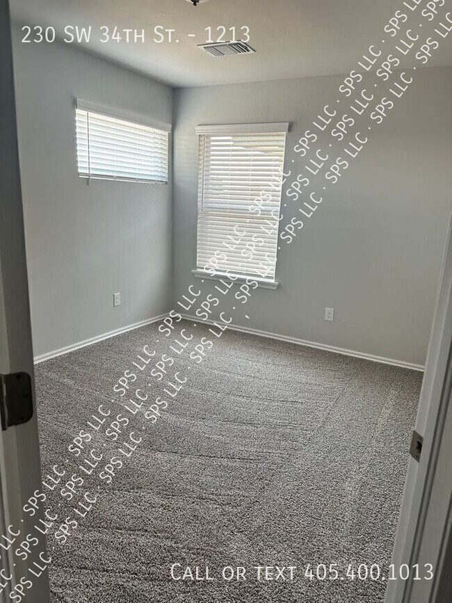 Foto del edificio - 230 SW 34th St