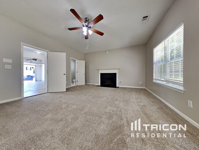 Foto del edificio - 4510 Bridle Point Pkwy