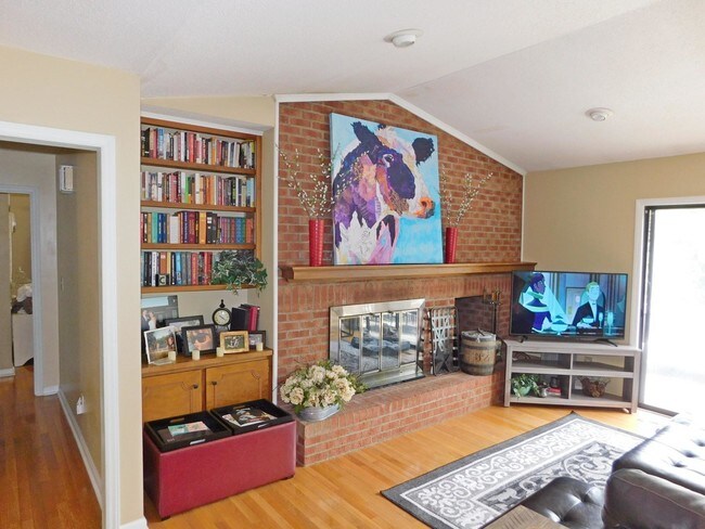 Foto del edificio - 140 Cardinal Ln