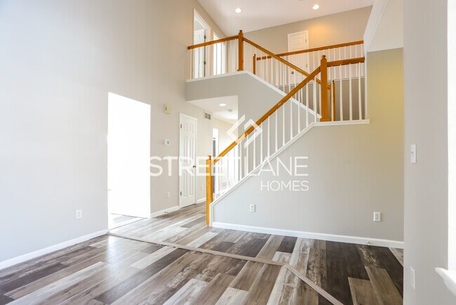 Building Photo - Charming 4 Bedroom in Castle Rock!