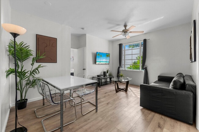 Foto del edificio - 821 Ocean Ct