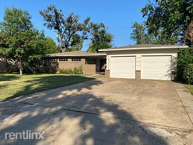 Foto del edificio - 3 br, 2 bath House - 9946 Gooding Drive