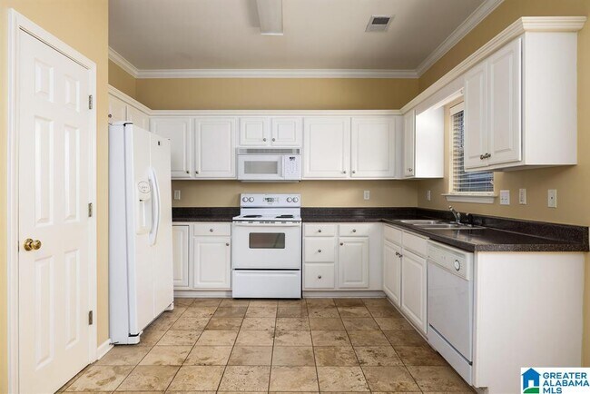 Building Photo - 5423 Cottage Ln
