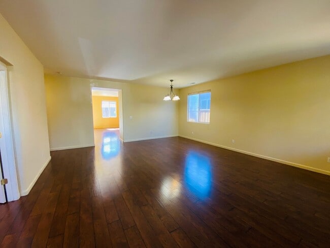 Foto del edificio - Spacious Single Story Home