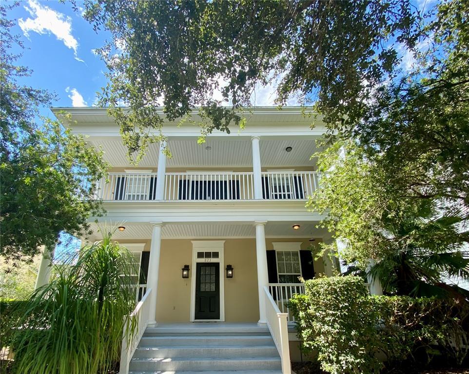 Foto principal - 823 Oak Shadows Rd