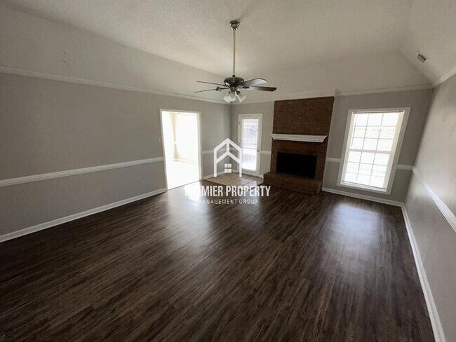 Foto del edificio - 4023 Lucinda - Available Now!