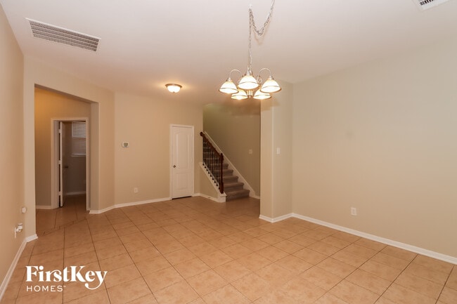 Building Photo - 1315 Lucas St