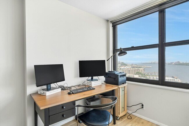 Foto del edificio - 7004 JFK Blvd E