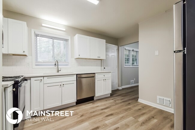 Foto del edificio - 2953 Cohassett Ln