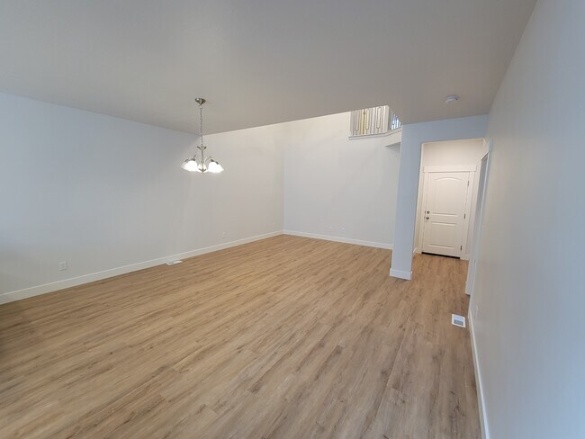 Foto del edificio - 1455 N 3860 W