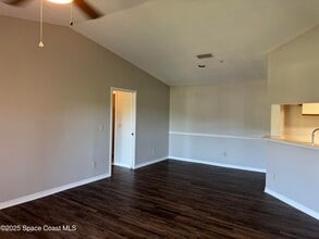 Building Photo - 7667 N Wickham Rd