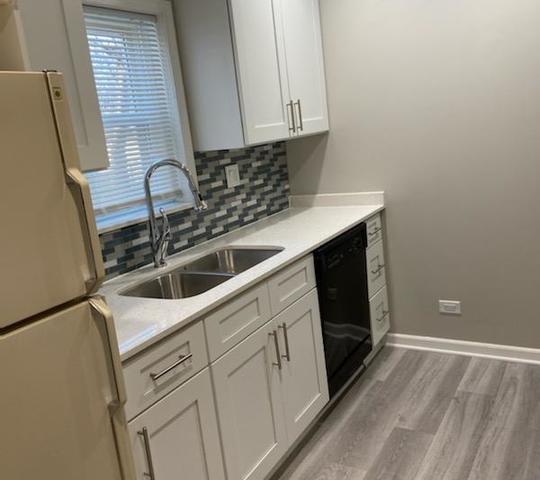 Foto del edificio - 302 Rice Ave