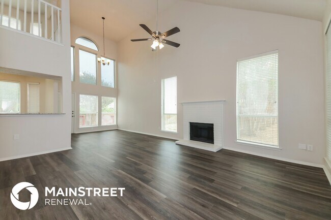 Building Photo - 204 Parkway Ct