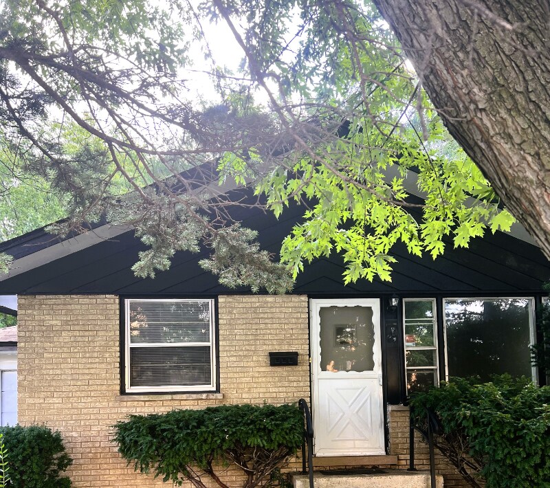Foto principal - 17413 Kedzie Ave