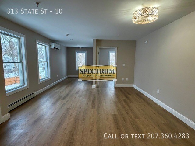 Building Photo - 313 State St