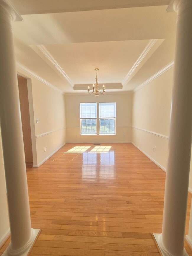 Foto del edificio - 5207 Linden Dr