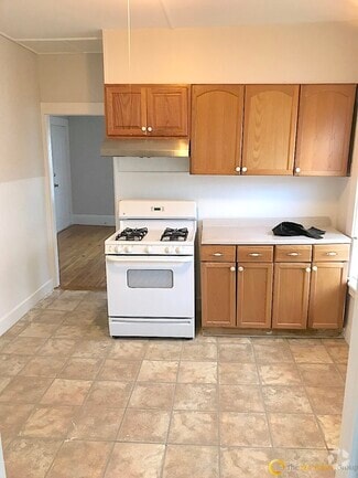 Building Photo - 16 Pinkham Pl