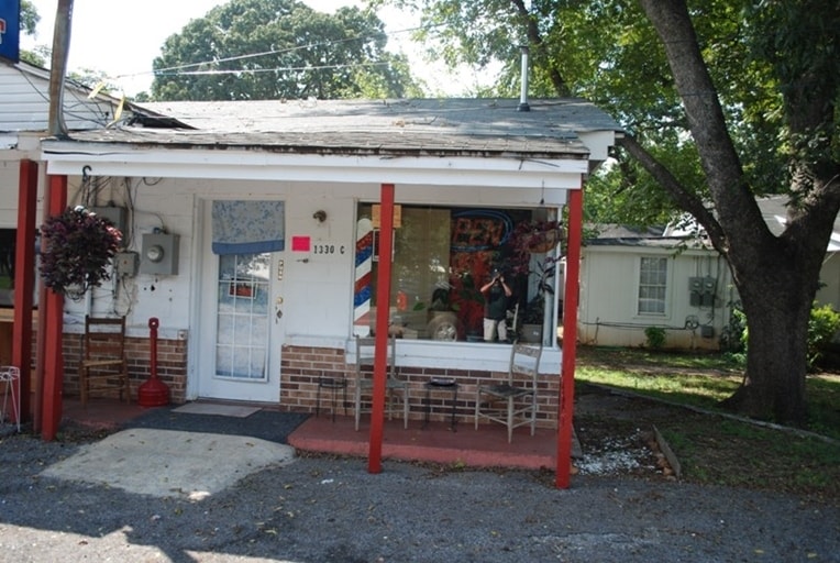 Building Photo - 1328 Barry St