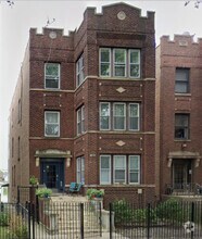 Building Photo - 4335 N Sacramento Ave