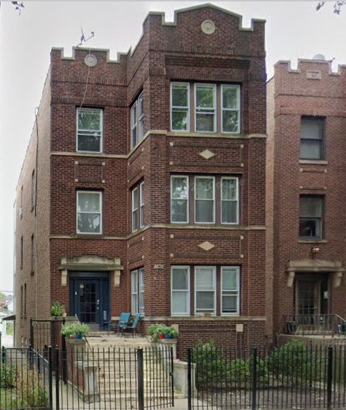 Foto principal - 4335 N Sacramento Ave