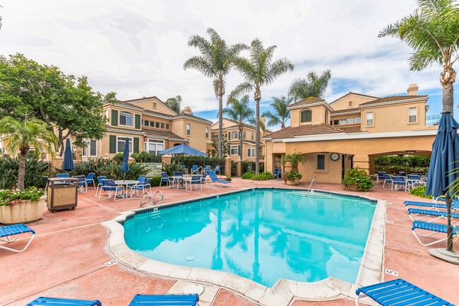 Foto del edificio - Avanti 3 Bed 2.5 Bath Corner Unit Townhouse