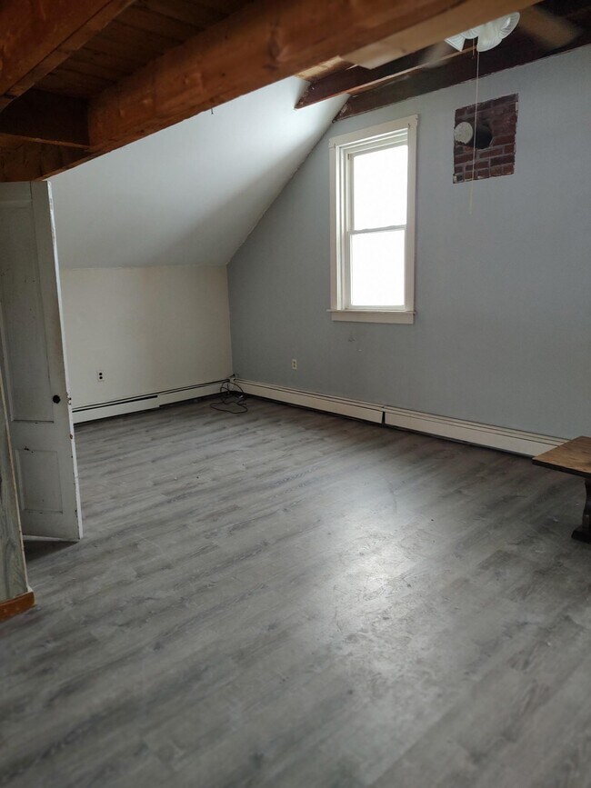 Foto del edificio - 2733 Dartmouth College Hwy