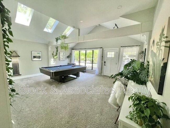Building Photo - 7209 Woods Edge Ct