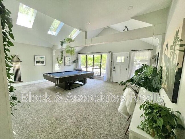 Foto del edificio - 7209 Woods Edge Ct