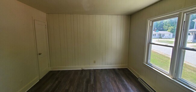 Foto del edificio - 2400 Maywood St