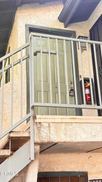 Building Photo - 116 E Ventura St