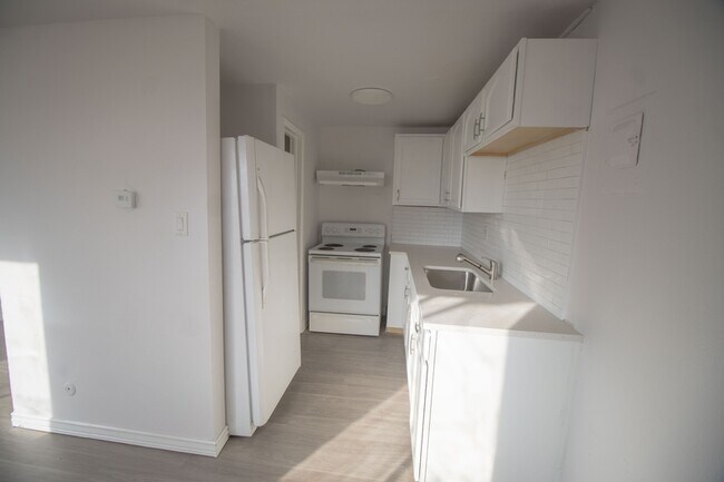 Foto del edificio - 2851 Eliot Cir