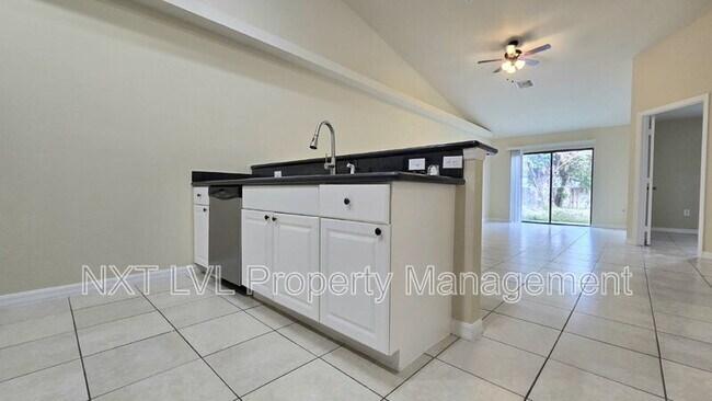 Foto del edificio - 301 NE 24th Ave