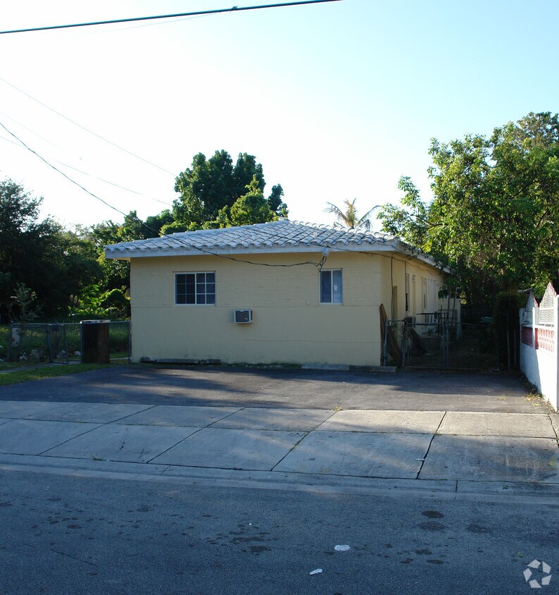 Building Photo - 40 NW 59th St