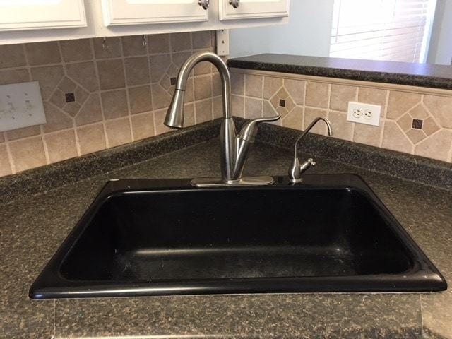 Building Photo - Lovely 3 Bedroom Townhome!