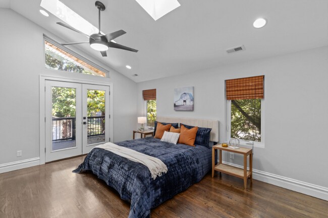 Foto del edificio - 7117 Northmoor Dr