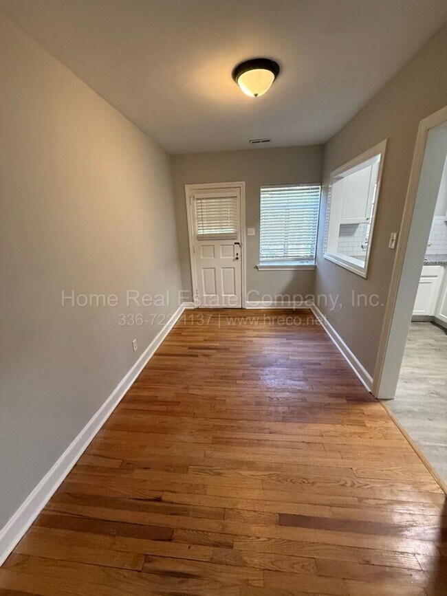 Foto del edificio - 840 Carolina Ave NW