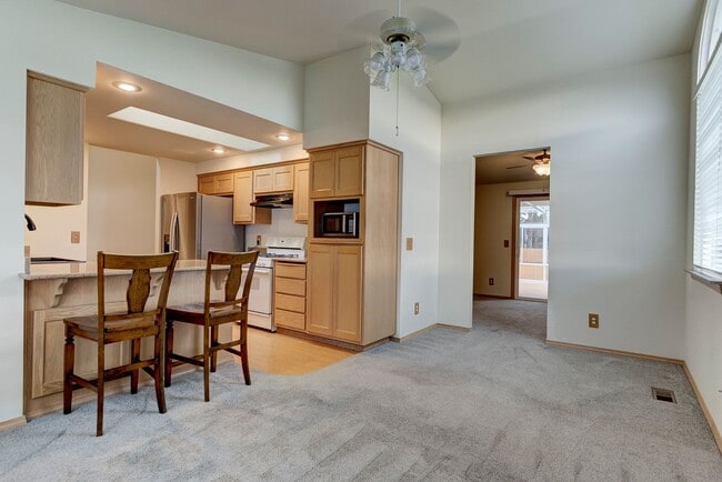 Building Photo - 3 Bedroom 2 Bathroom Home Near Fort Nugent Park!