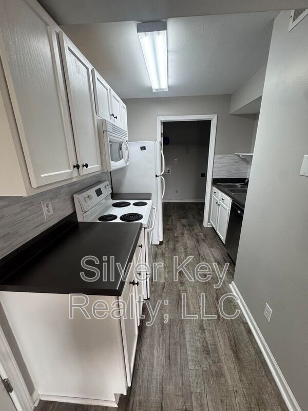 Foto del edificio - 236 Willow Creek Drive
