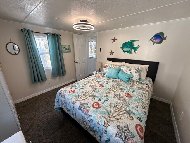 Building Photo - 8811 W Arber Ct